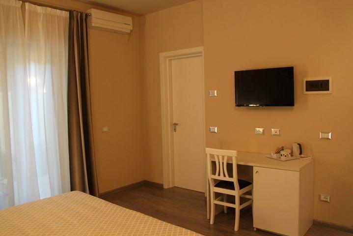 Il Viale B&B Pontedera Luaran gambar